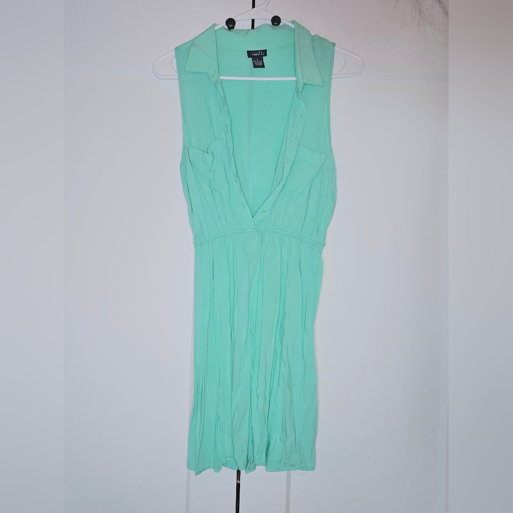 Barely worn Rue 21 mint green collared dress size SMALL